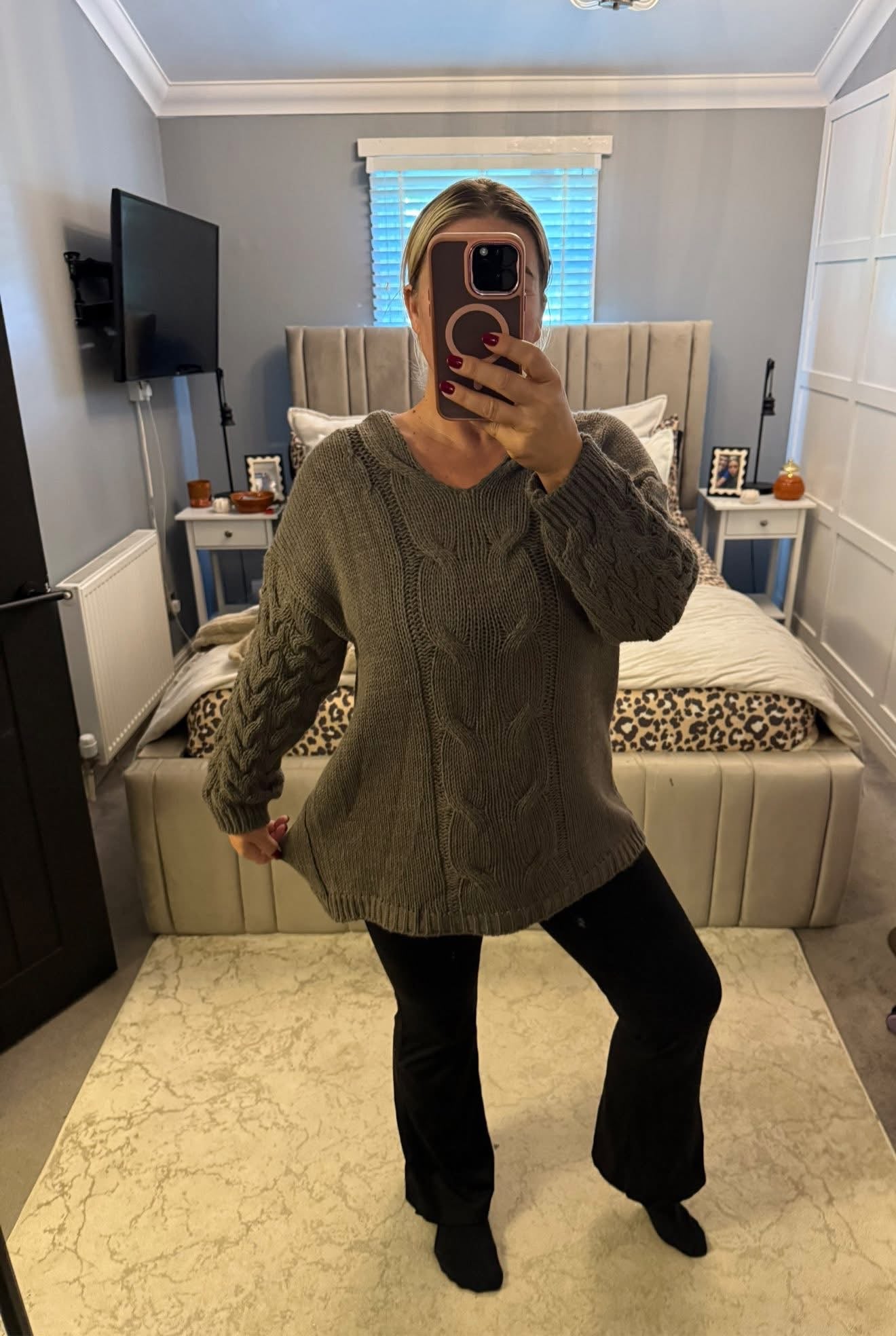 Cable knit jumper